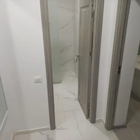 The Continental * Бухарест